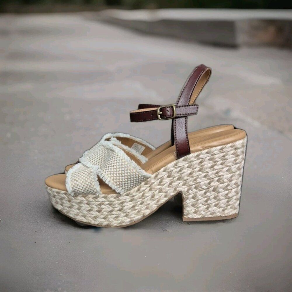 Skechers Cali Heater Baby Bell Natural Wedge Heeled Sandals Women's Size 11